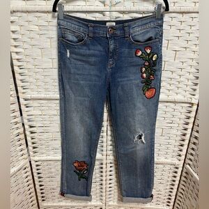Sneak Peek size 11 jeans‎ with embroidered patches